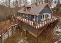 5 BR*On 7 Acres* HUGE Gameroom* Hot Tub* King Bed *10 mins to Sugar Mtn*