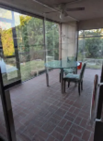 Literally 3 mins from Siesta with its number 1 beaches!!!!Location! Location!