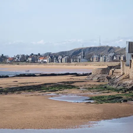 Elie - well appointed flat