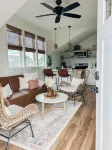 NEW! Convenient & central location to HHI, Sav & Beaufort.
