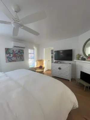 Cottage B - 2 Blocks to the Beach, 5th Street and 3rd Ave. South Các khách sạn gần Naples City Dock