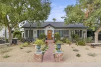 The Hen House: Enchanted Casita Near Downtown Phoenix 피닉스 중심가 호텔