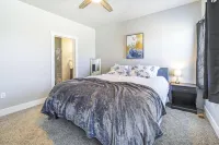 Brand New Construction 2 level townhome Central TF 899 Hôtels à proximité de : Idaho Haunted Swamp