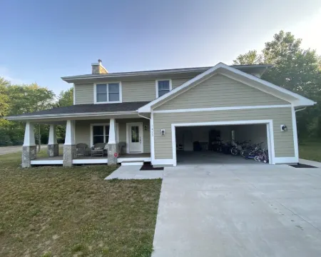 Relax by Lake Michigan within a 5-min stroll 卡斯科酒店