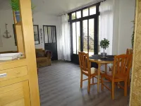 Seaside 2/5 People "JACUZZI and Private Sauna Option PAYABLE Hotels in Fecamp