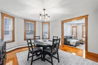 Tufts 2 Bed + Office - Free Parking