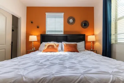 2 Bedrooms ✦ Ground Floor Unit ✦ Pool ✦ Wi-Fi ✦ Gym ✦ Pack 'n Play Hotels in der Nähe von Camarillo Station