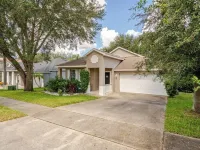 Pet-Friendly 3Br with Fenced Yard Near Wekiwa Springs Hotels in Apopka