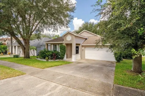 Spacious 3Br 2BA Apopka Vacation Rental. Close to Disney, Universal & Springs Hotels in Apopka