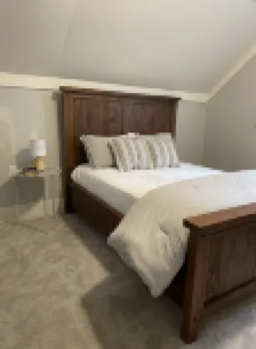 Charming Newly Renovated 1 Bedroom Hotels in Franklin County