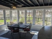 Quiet pet friendly country home a few miles from Lake Erie & Cedar Point Hotels in Berlin Township