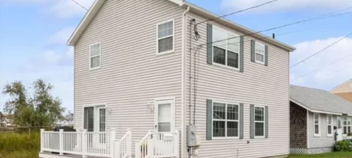 Steps to Beach Seaside Retreat. 3Br 2BA Home Where Comfort Meets Charm; Hoteles en Hampton Beach