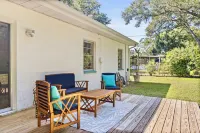 Spacious Relaxing Pool Home Huge Fenced-In Yard Hôtels à proximité de : Bardmoor Promenade