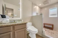 Oak's Beautiful Contemporary Suite #09 - 4-Star