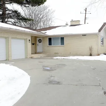 Spacious Home Near Canyons, Expo Center, and RSL Stadium