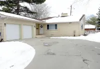 Spacious Home Near Canyons, Expo Center, and RSL Stadium Hotels near Home Storage Center