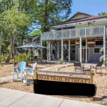 Last Min.  12% Discount Bear Trail Retreat-  Kayaks,  Gazebo, Firepit Book Now!