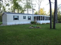 Oconto River Retreat 芒廷酒店