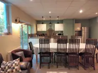 Cottage 10 people in a park with swimming pool Hotels in Argilly