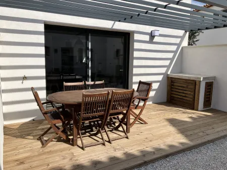 New villa by the sea