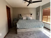 Spacious 3 bedroom home near the Barefoot Bar