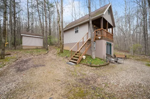 HOT TUB! Tiny Home Fire Pit! Pet Friendly on 5 Acres of Seclusion!