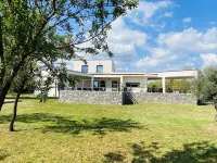 Villa Sud Ardèche Les Vans Haut Standing south facing, private pool, garden with trees