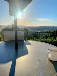 Cozy house with stunning views