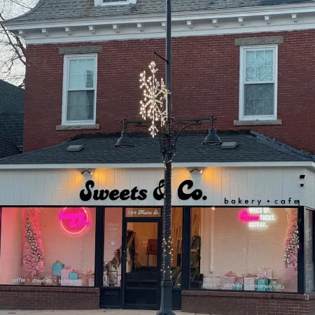 Charming 1-bedroom apartment with WiFi, AC in lovely Saco