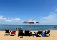 Beachfront Getaway, Dolphin Suite, 🐶 💙