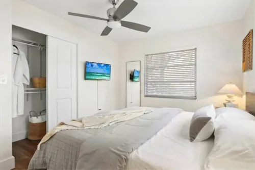 Modern Organic King Beds Salt POOL/SPA Dwtn Sarasota Retreat near Siesta Beach