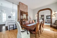 Breathtaking Victorian Mansion~2 Blocks to Cathedral~Huge Hidden Arcade~Theatre!