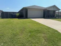Amazing 3-bedroom home with 2 full baths. Spacious fenced backyard. WiFi present