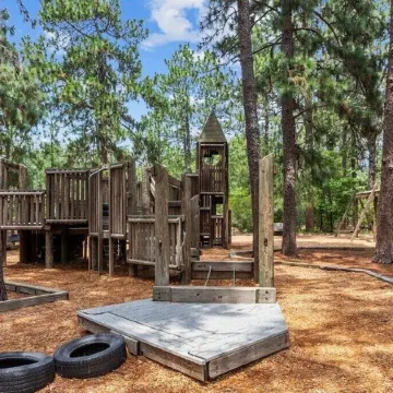 Beautiful, renovated ,clean 2BD,2BA condo in Pinehurst, Pool, Wifi , Cable etc