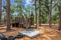 Beautiful, renovated ,clean 2BD,2BA condo in Pinehurst, Pool, Wifi , Cable etc