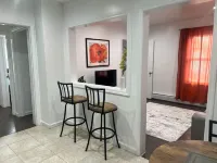 NewRo Chic Retreat- 3 Bdrms 30 min to NYC