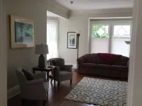 Downtown furnished apartment - walking distance to restaurants