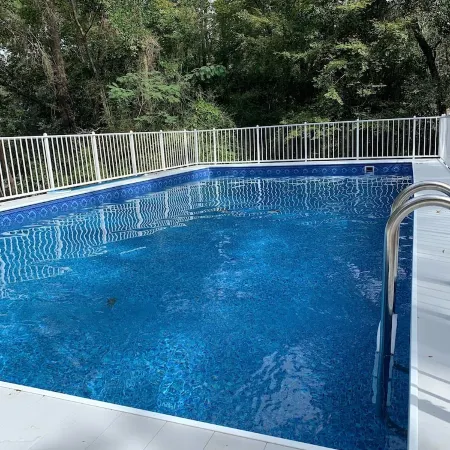 Hideaway_3 BR w/ Private Pool on wooded lot