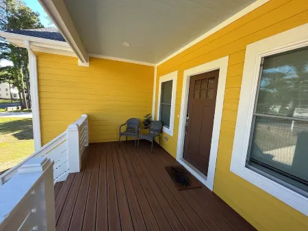 Nueva y Elegante Casa a 1 Milla del Dowtown y 6 Millas de las Playas OBX Отели рядом с достопримечательностью «Парк Роанок Фестивал»