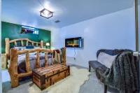 Minutes away from the World's largest water parks