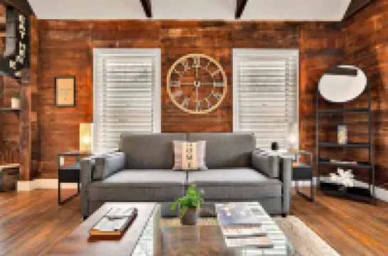 The Duet 1 BR- Just Steps from Baylor University and Minutes from The Silos