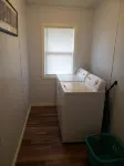 Cozy 2BR Cabin/home 7 miles from Glacier Park!