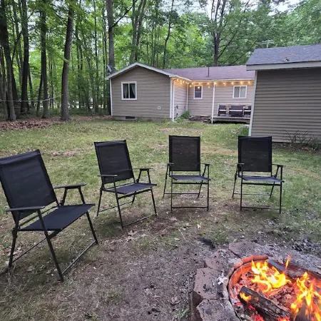 Updated Higgins Cottage w/ AC - Walking Distance to Higgins & Boat Parking