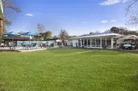 Mermaid Dreams: Spacious 3 Bedrooms 2.5 Bath with Pool All in Golf Cart District