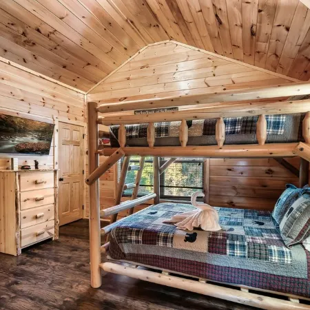 Million Dollar Mountain Views, Heated Indoor Pool, Private Theater Room, Hot Tub