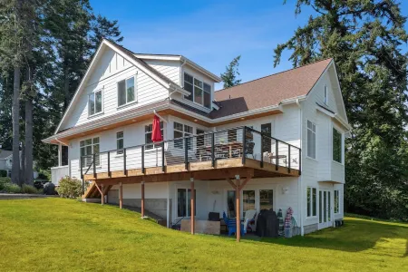 Spectacular waterfront Bainbridge Island Home. Breathtaking views!