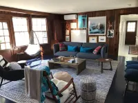 Private Home, Spacious Yard. Easy Access to Downtown Edgartown and Beaches. Hotels in Edgartown