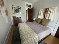 East Side Summer Escape • 3Br Near Lake Michigan, Uwm & Coffee Shops + Garage