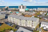 The Tropical Palm-Ocean View, Pool, Heart of CB