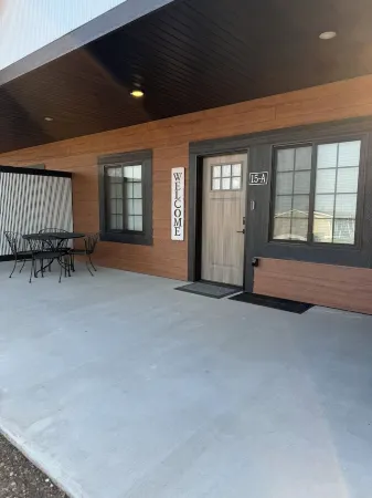 Stylish, Gateway to the Black Hills , 2-bedroom condo in awesome Hermosa!